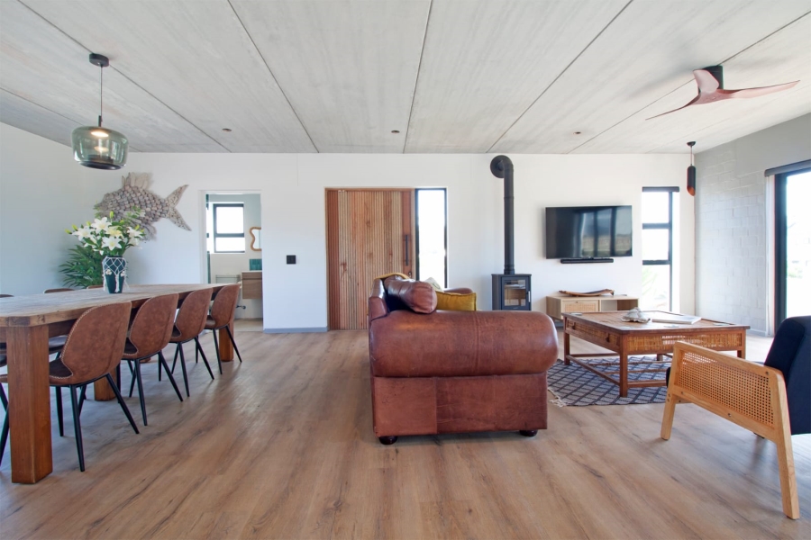 4 Bedroom Property for Sale in Kommetjie Western Cape